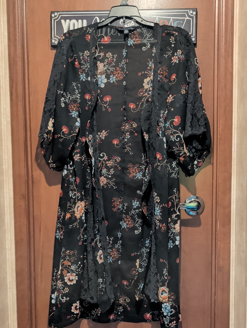 American Eagle Outfitters Black Floral Lace Kimono